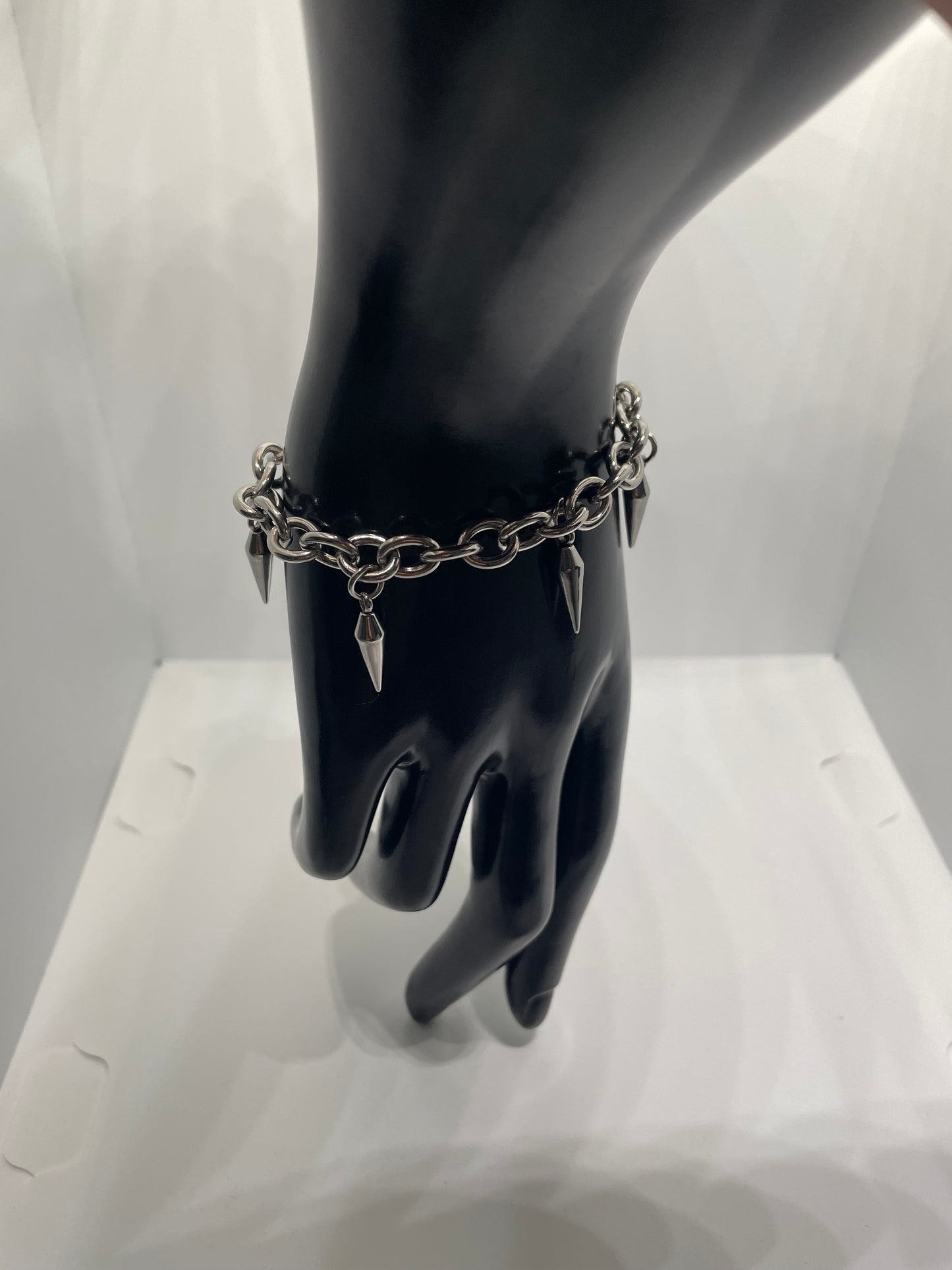 Steel Venom Bracelet – Edelstahl-Armband mit Spikes