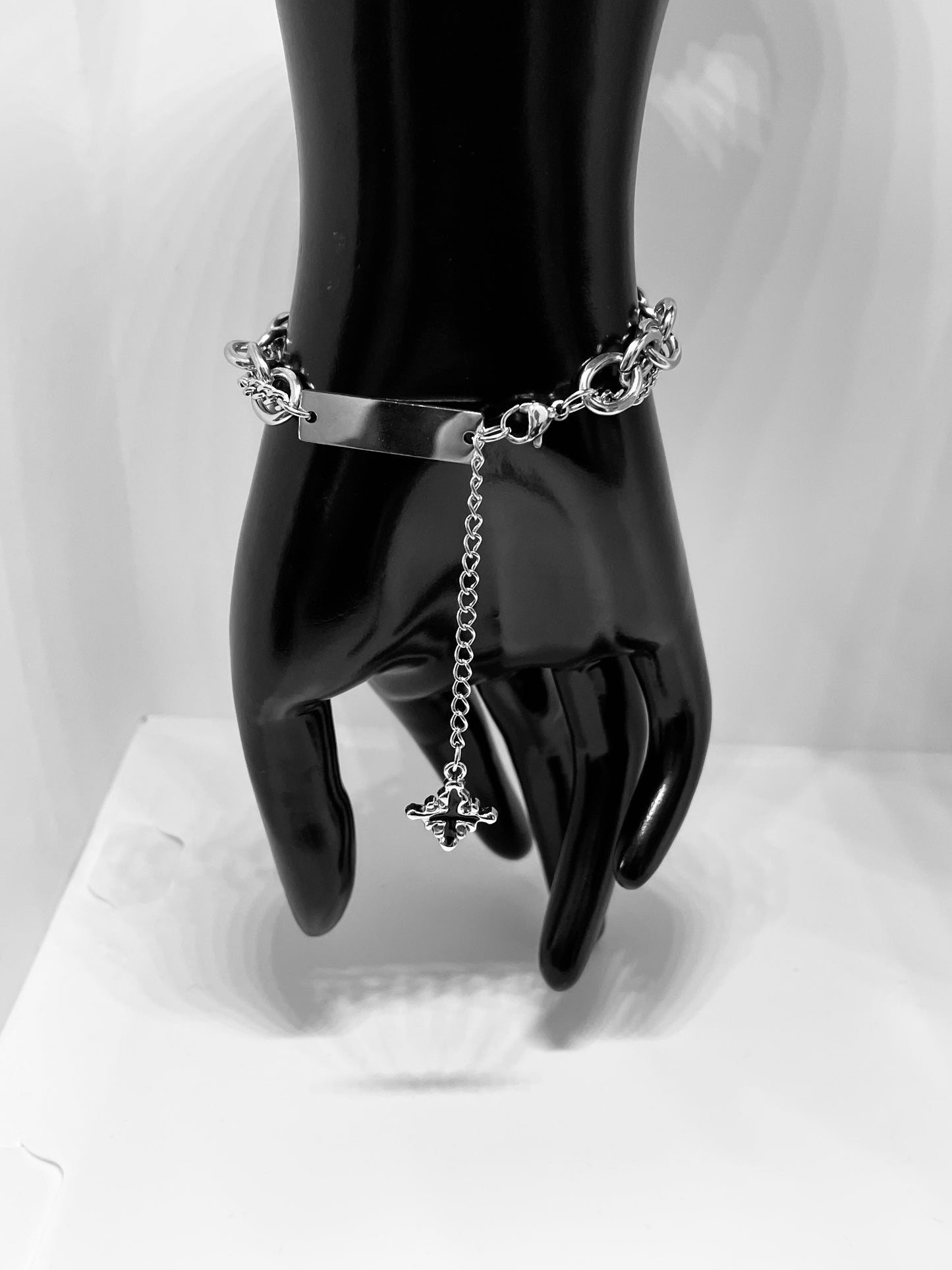 Steel Cross Bracelet – Edelstahl-Armband mit Kreuz Anhängern