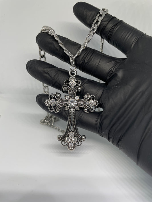 Silver chunky Cuban link chain with diamond-like stones – unisex Y2K Gothic statement necklace